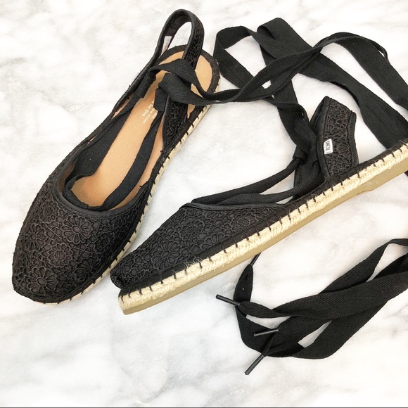 toms moroccan crochet black